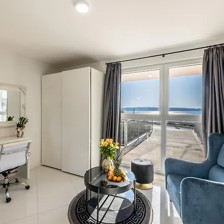Luxury سبليت