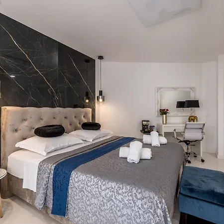 Luxury * Split